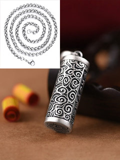 Men's Hollow Pendant Can Be Opened To Hold Things