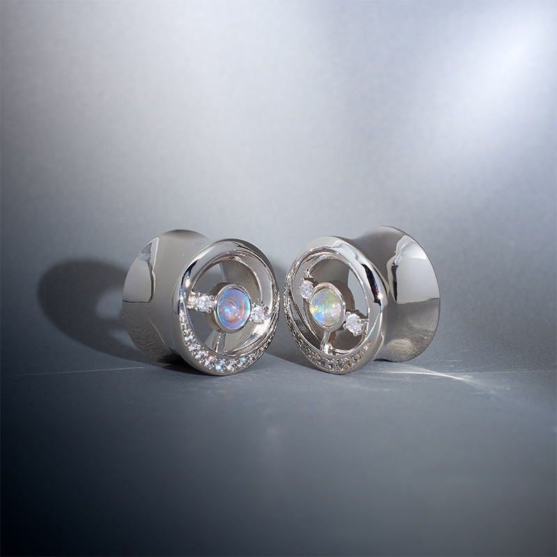 Starlight Moissanite 14K Gold Ear Gauge Tunnel (2Pcs) 