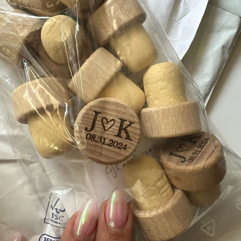 Wine Bottle Stopper Wedding Favors with Thank You Card Personalized Gift for Guests