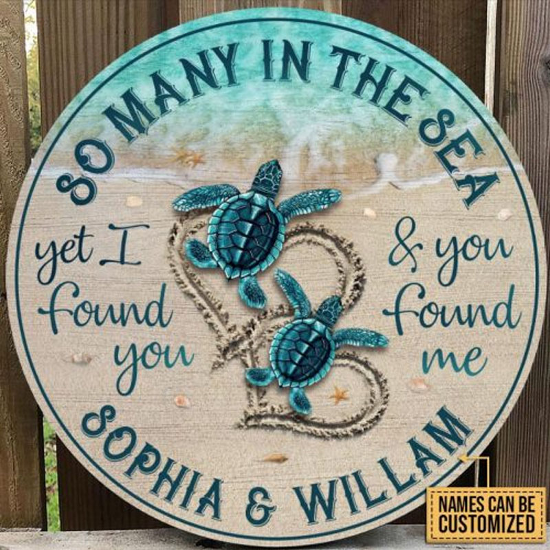 Personalized Turtle Couple Round Wooden Sign