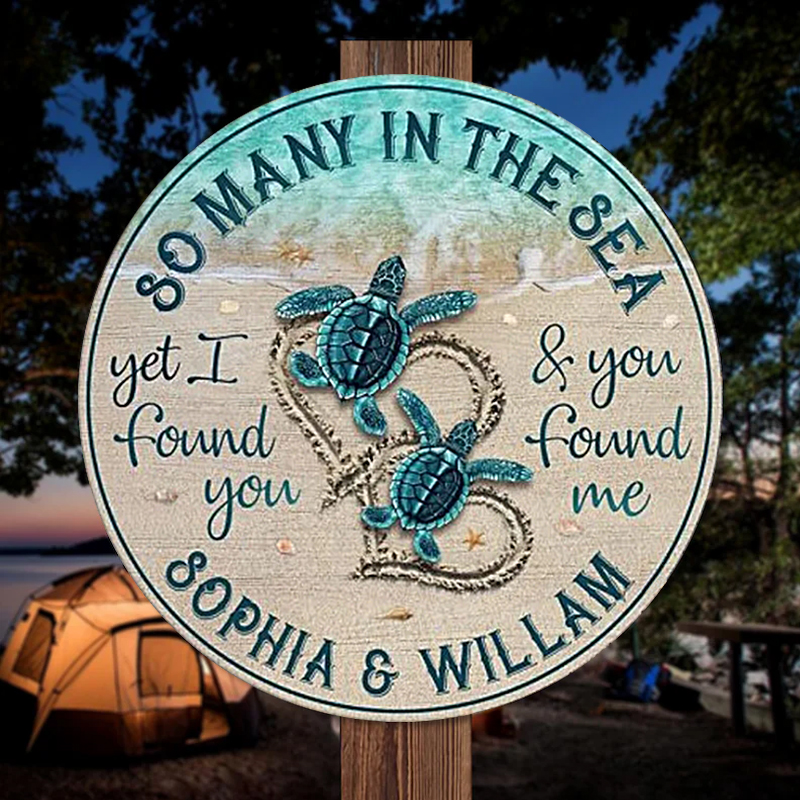 Personalized Turtle Couple Round Wooden Sign