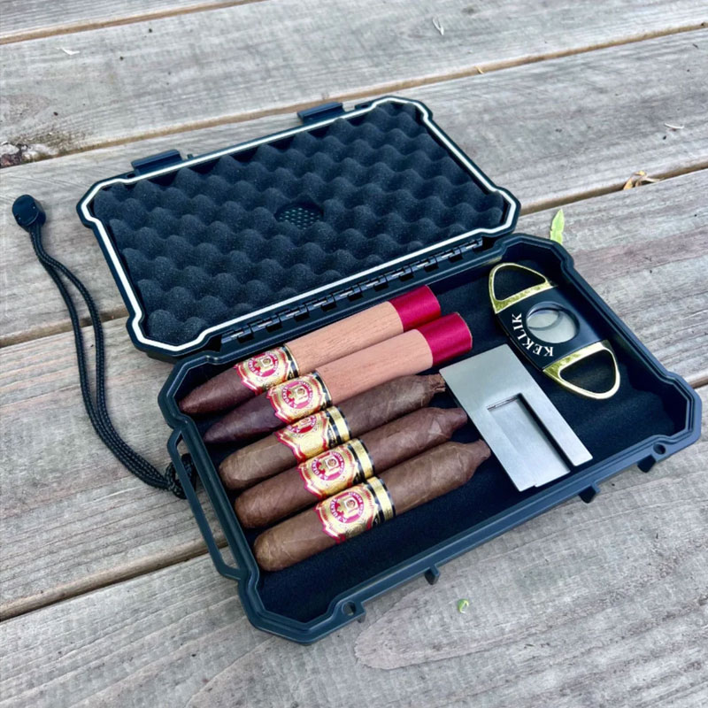 Personalized Travel Cigar Humidor, Cigar holder, Gift for Cigar Lover
