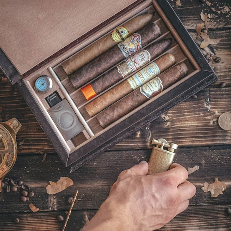 Travel Cigar Case Humidor with Accessories Personalized Leather