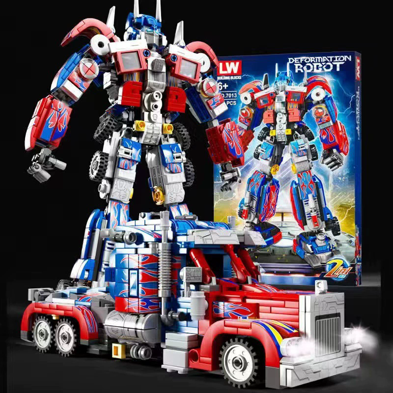 High-end version of Optimus Prime 813 particles Building block Transformers robot mecha assembly toys