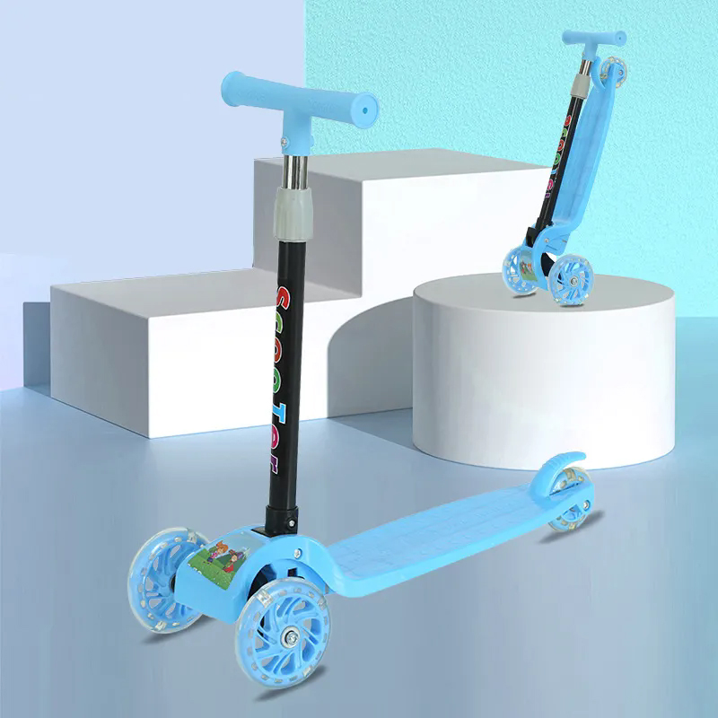 Foldable kids scooter with flashing wheels
