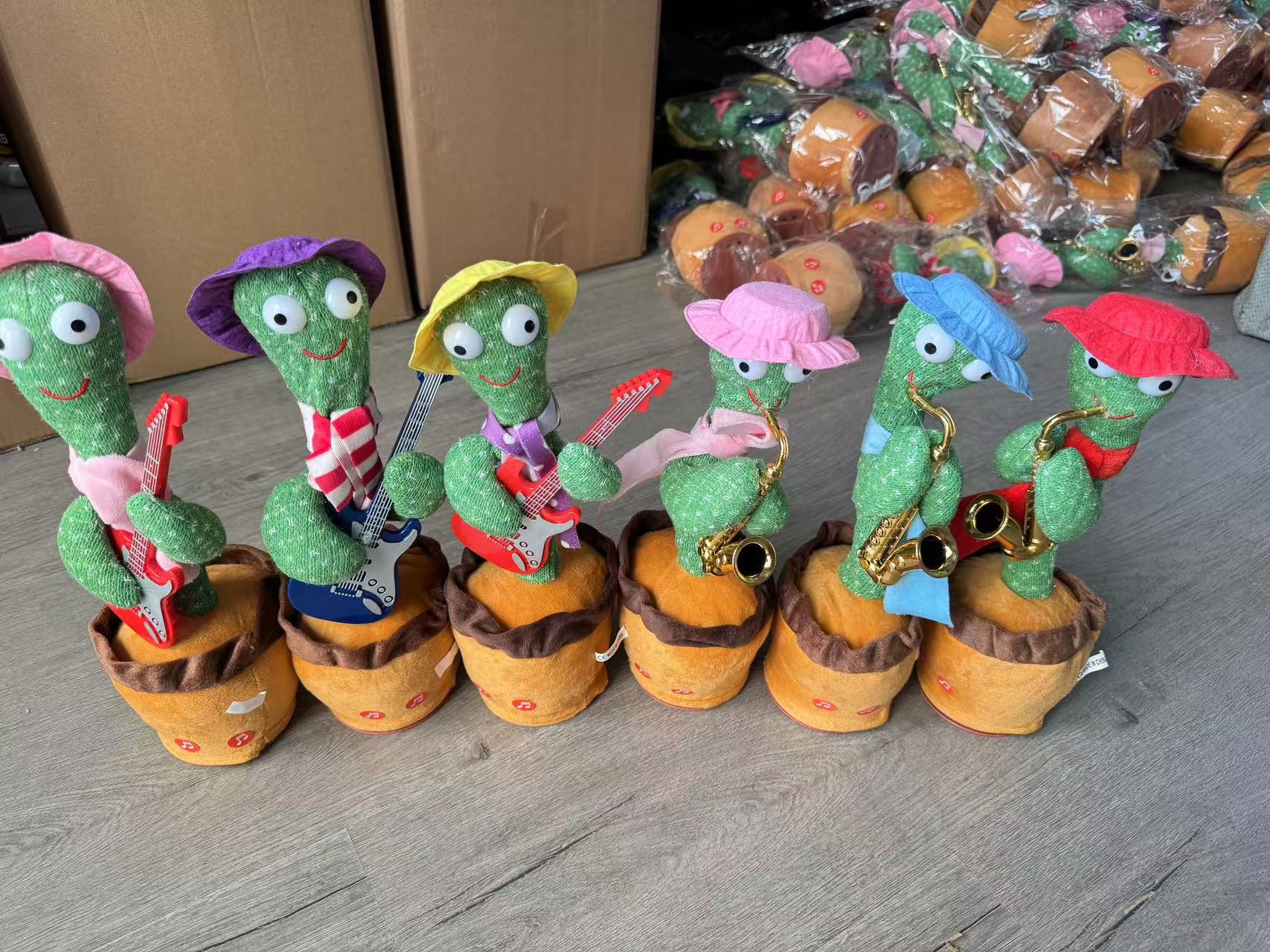 Hot selling dancing cactus sand sculpture twisting electric plush toy learn to talk, sing and glow