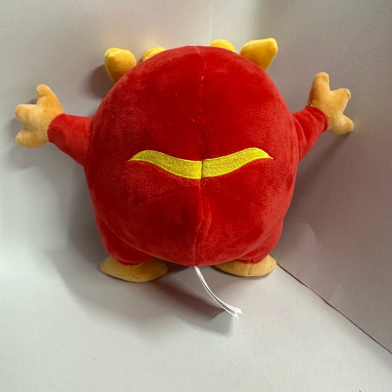 Hot selling 20cm medium size Daruma fiery red tumbler plush doll toy wholesale