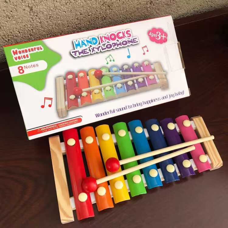 Wooden xylophone for infants and toddlers, an educational musical instrument toy for babies aged 1-2-3 years old.