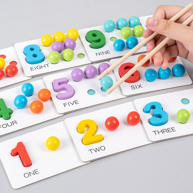 Montessori math puzzles, wooden number calculation games, bead matching games, number recognition matching puzzles.