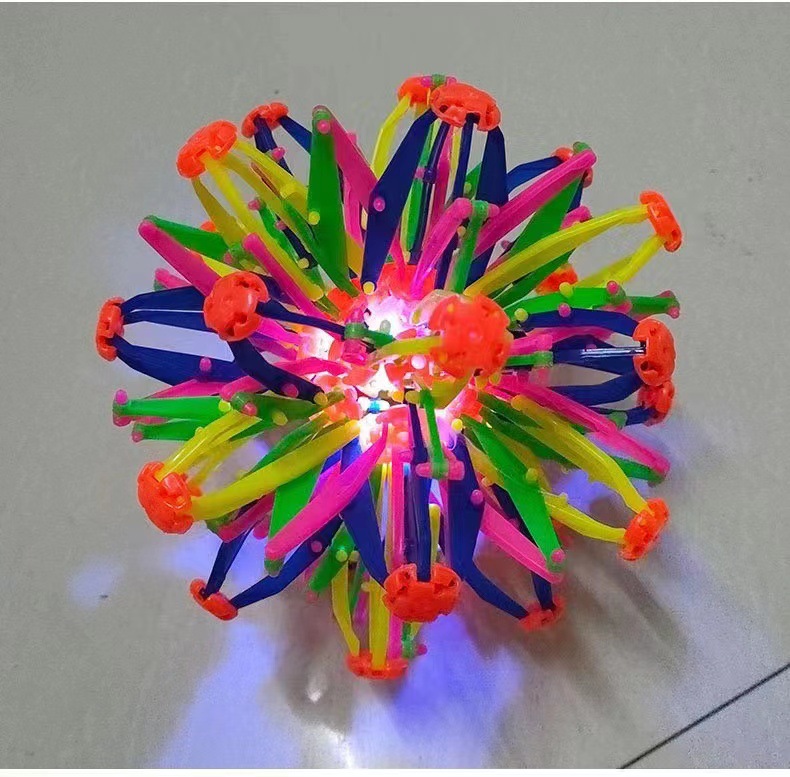 Hot sale children's luminous magic telescopic ball blooming ball hand grab foot kick blooming ball to make it bigger and smaller