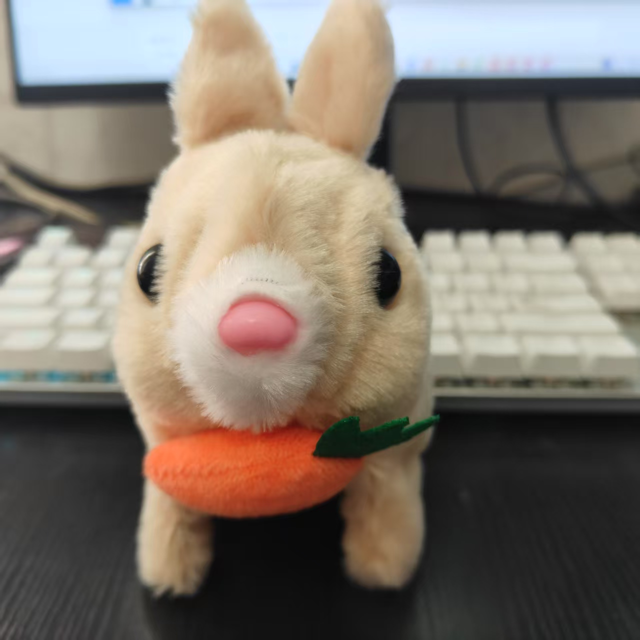 Hot-selling simulation electric carrot rabbit can walk, call and shake ears plush toy