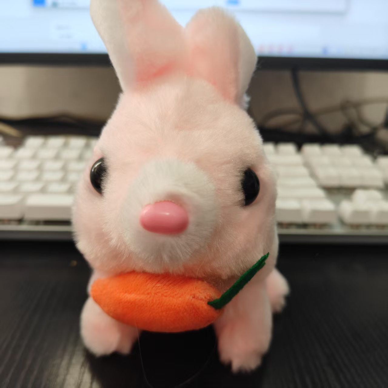 Hot-selling simulation electric carrot rabbit can walk, call and shake ears plush toy