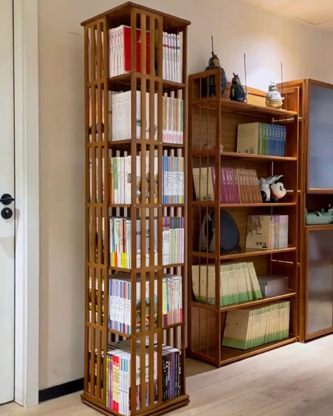 ✨🔥Clearance sale!🔥✨360° Rotatable solid wood bookcase