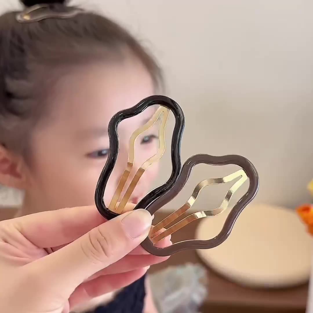 Broches BB Coreanos de Acetato - Pinzas Laterales con Diseño de Nube y Calado 