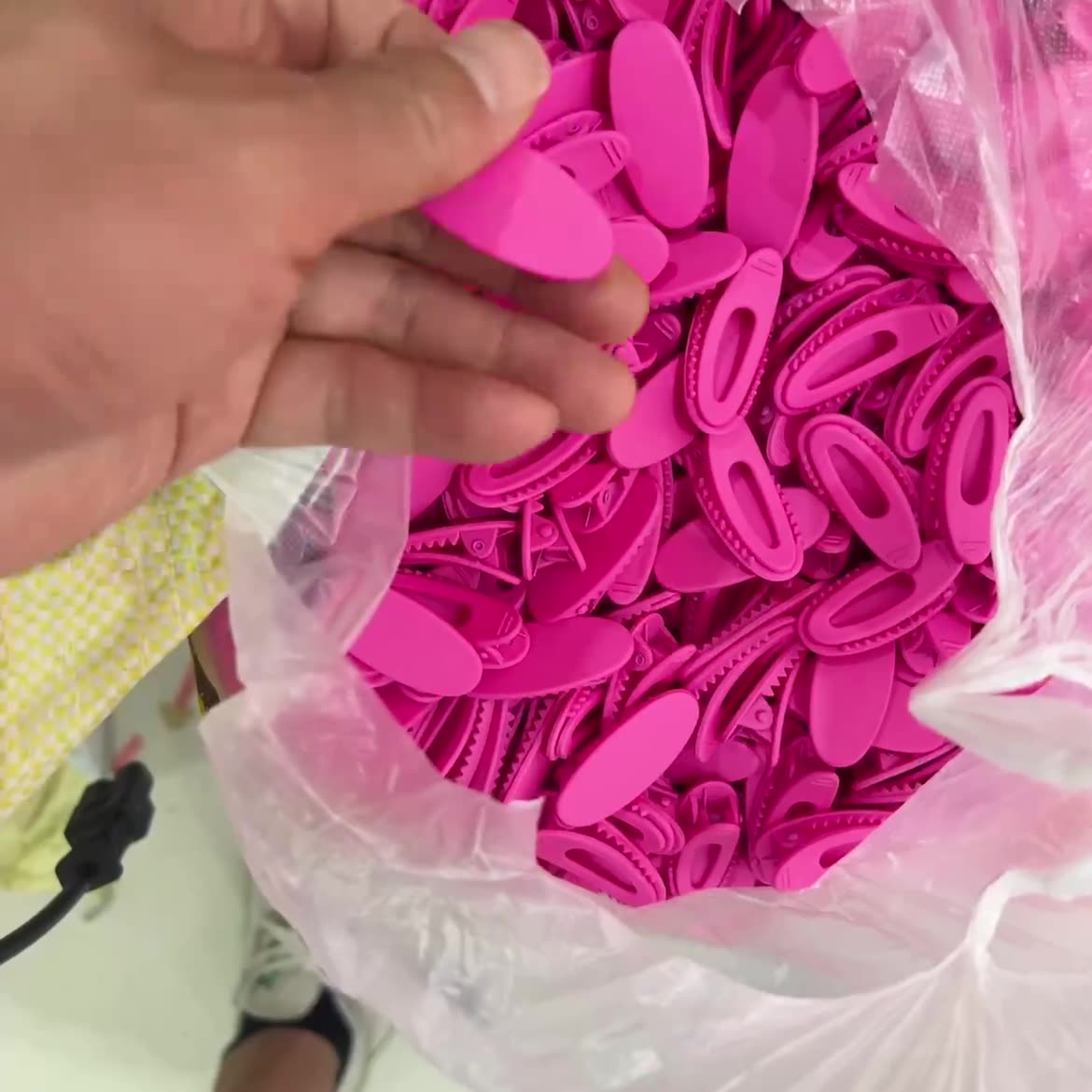 Pinzas de Pato Infantiles en Colores Pastel - Accesorios para Cabello con Esmalte Premium