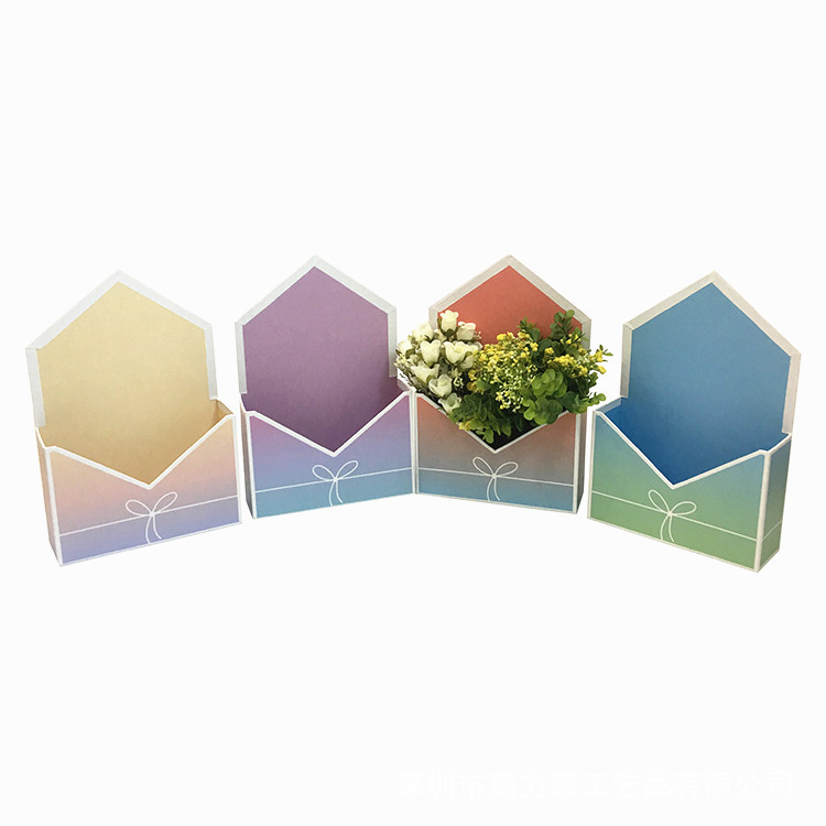 Caja Sobre para Ramos de Flores con Degradado de Color y Asa | EN STOCK | Estilo Moderno