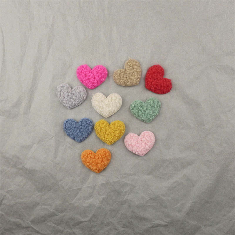 Corazones de Felpa Tipo Teddy de 3.5cm - Componentes para Fabricación de Accesorios de Pelo, Diademas y Manualidades - Proveedor Mayorista