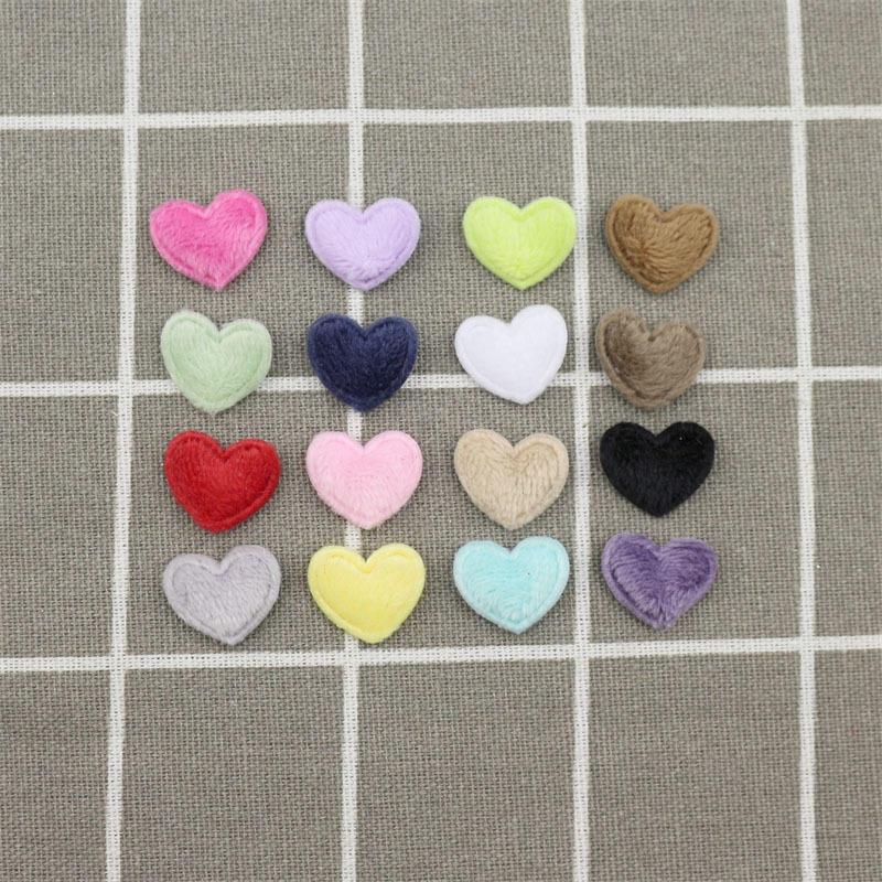 Corazones de Felpa de 1.7cm - Componentes para Fabricación de Accesorios de Pelo, Ropa, Juguetes y Manualidades - Proveedor Mayorista
