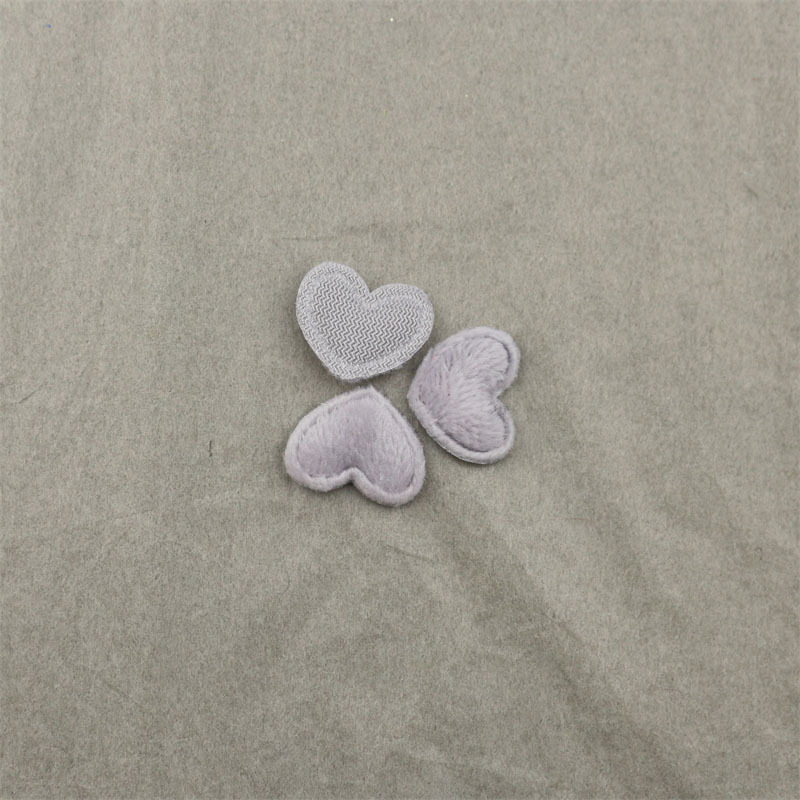 Corazones de Felpa de 1.7cm - Componentes para Fabricación de Accesorios de Pelo, Ropa, Juguetes y Manualidades - Proveedor Mayorista