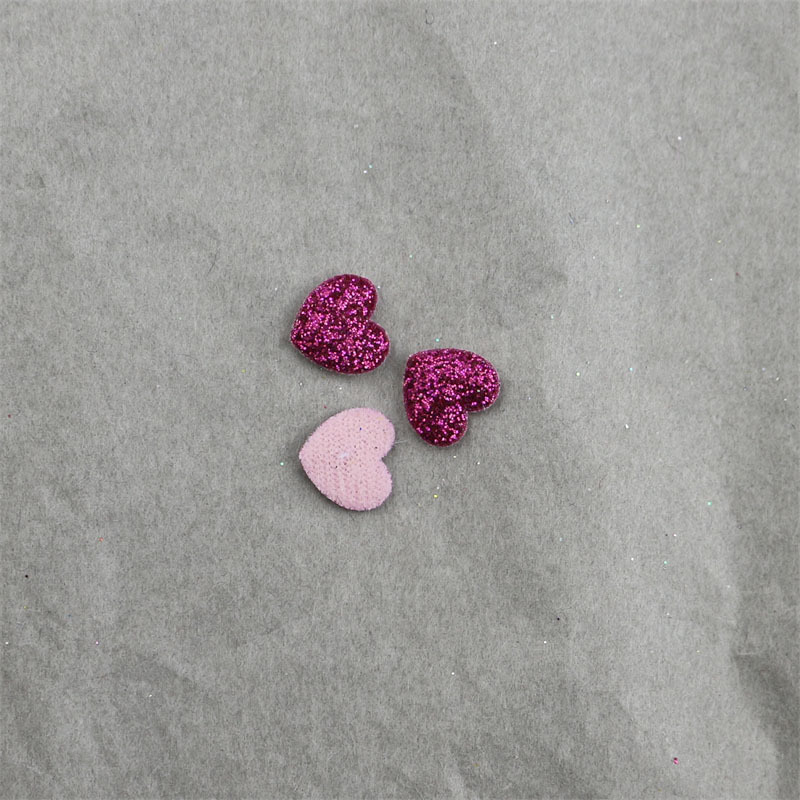 Corazones Mini Brillantes de 1cm con Purpurina - Componentes para Fabricación de Accesorios de Pelo, Calcetines, Juguetes de Peluche y Manualidades - Proveedor Mayorista