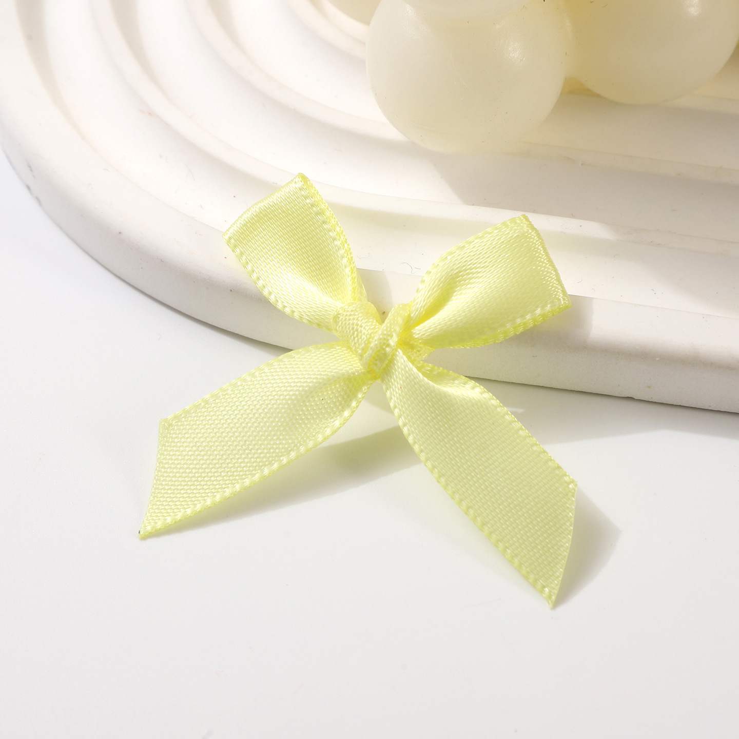 Moños de Tela en Stock - Componentes para Fabricación de Accesorios de Pelo, Ropa y Calzado - Proveedor Mayorista con Envío Inmediato 