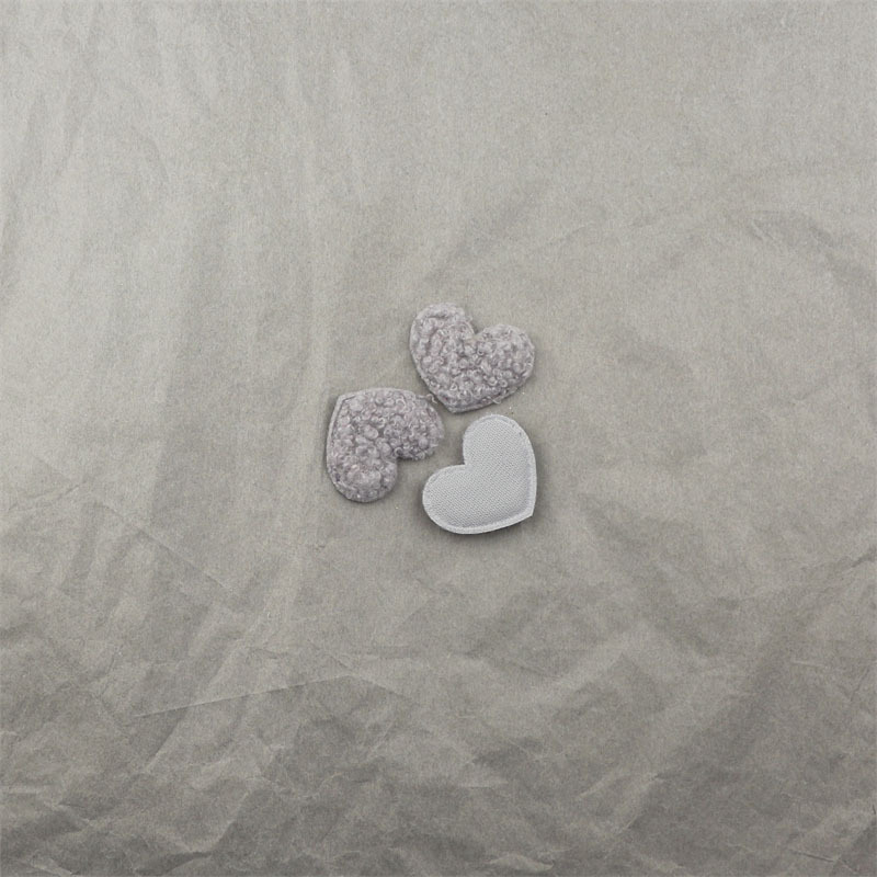 Corazones de Felpa Tipo Teddy de 3.5cm - Componentes para Fabricación de Accesorios de Pelo, Diademas y Manualidades - Proveedor Mayorista