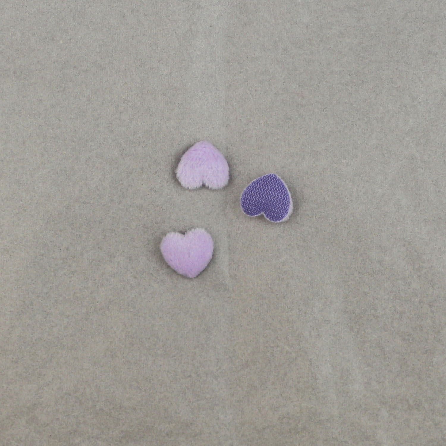 Corazones Mini de Franela de 1cm - Componentes de Precisión para Fabricación de Accesorios de Pelo, Ropa y Juguetes - Proveedor Mayorista