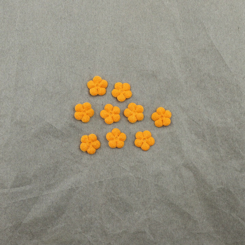 Flores Mini de Fieltro de 1cm - Componentes de Precisión para Fabricación de Accesorios de Pelo, Ropa, Calzado y Manualidades - Proveedor Mayorista