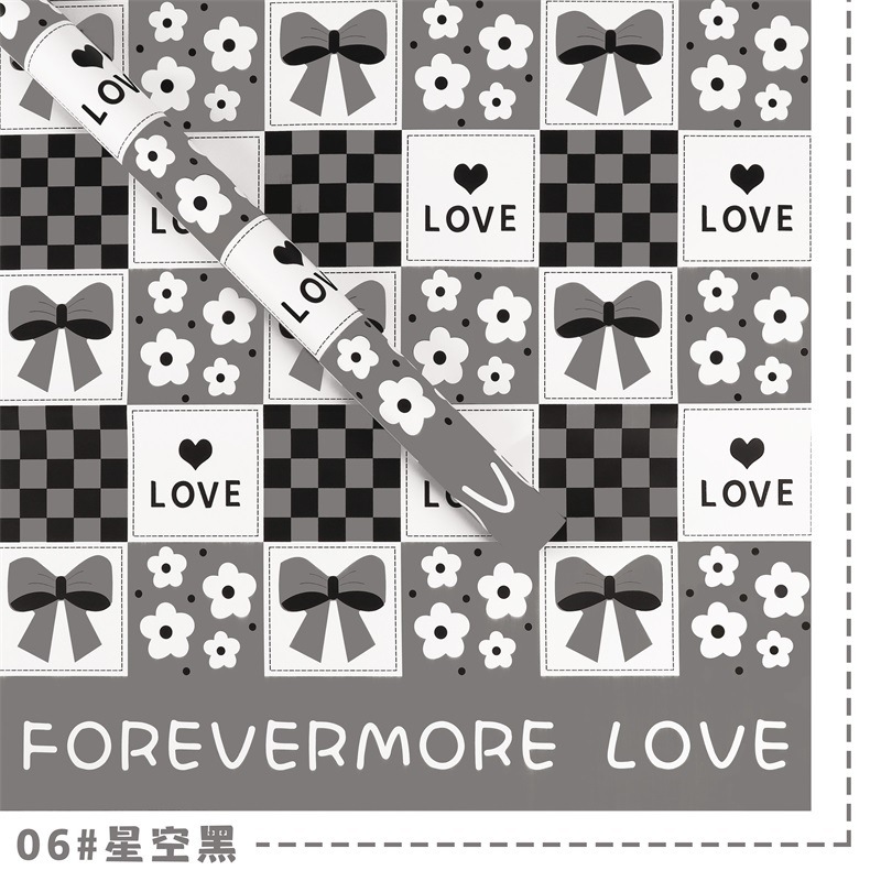 Papel para Flores con Diseño 'Love' y Corazones Dulces - Para Declaraciones de Amor y San Valentín - Acabado de Lujo para Bouquets Románticos - Venta al por Mayor para Florerías