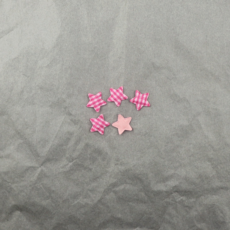 Estrellas de Tela de Cuadros de 1.8cm - Componentes para Fabricación de Juguetes, Muñecas y Accesorios de Pelo - Proveedor Mayorista 