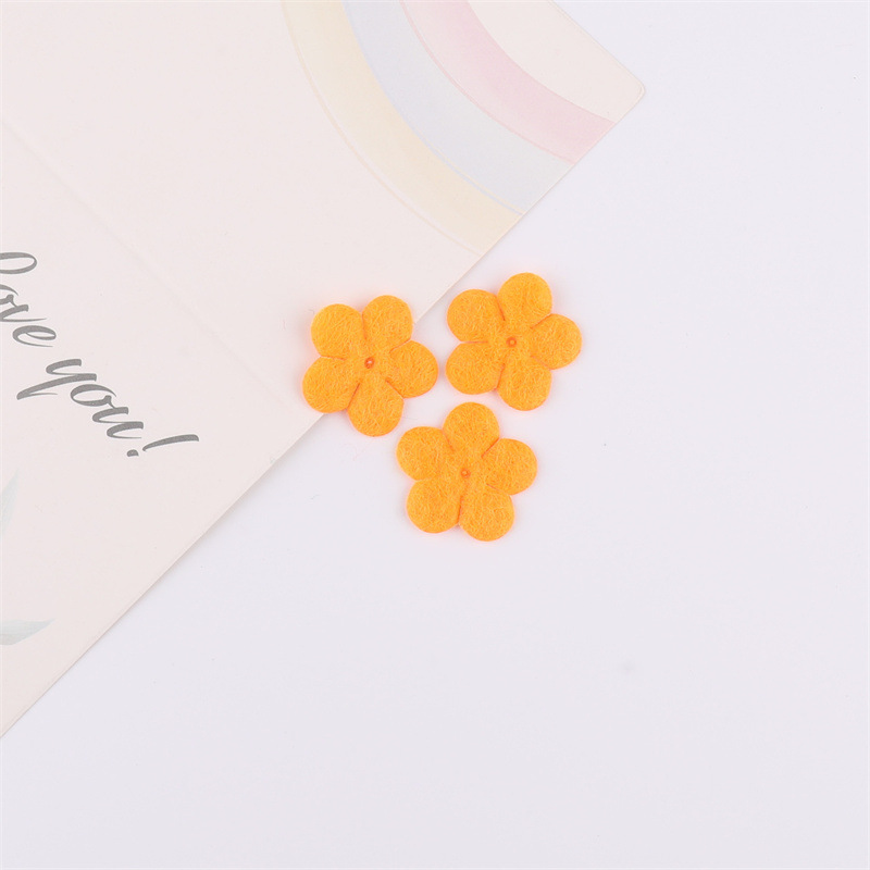 Flores de Fieltro de 2cm - Componentes para Fabricación de Accesorios de Pelo, Ropa, Juguetes y Manualidades - Proveedor Mayorista