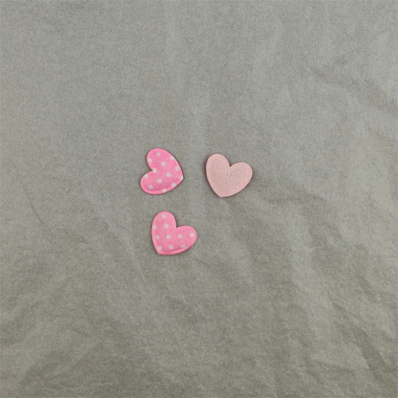 Corazones de Tela de Puntos de 1.8cm con Estampado - Componentes para Fabricación de Accesorios de Pelo, Ropa, Juguetes y Manualidades - Proveedor Mayorista