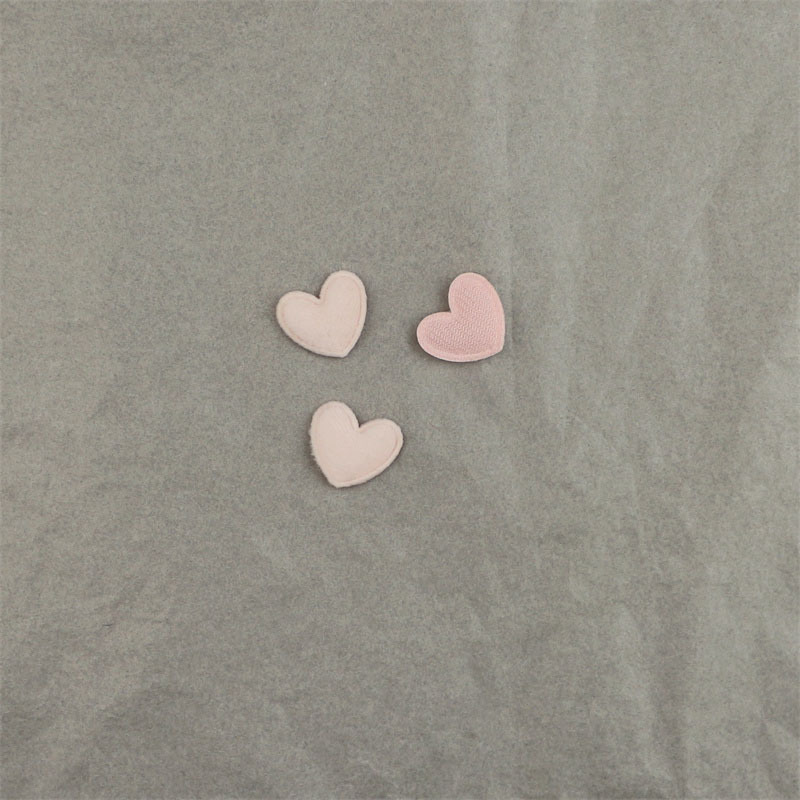 Corazones de Franela de 1.8cm - Componentes para Fabricación de Accesorios de Pelo, Ropa, Juguetes y Manualidades - Proveedor Mayorista 