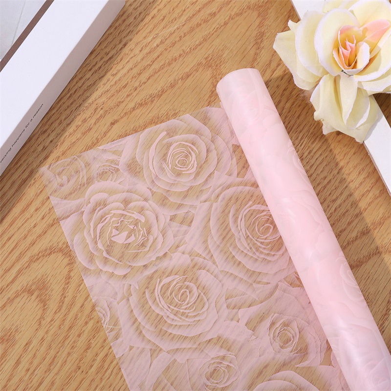 Papel para Envolver Rosas con Diseño Clásico - Impermeable para Bouquets - Uso en San Valentín, Cumpleaños y Eventos - Venta al por Mayor para Florerías (Mín. 500 Hojas)