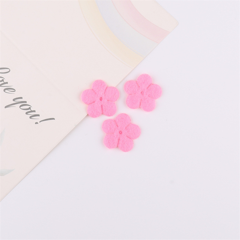 Flores de Fieltro de 2cm - Componentes para Fabricación de Accesorios de Pelo, Ropa, Juguetes y Manualidades - Proveedor Mayorista