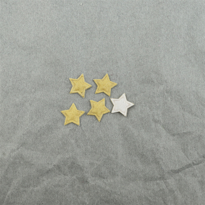 Estrellas Mini de Fieltro de 1.3cm con Estampado - Componentes para Fabricación de Accesorios de Pelo, Manualidades y Decoración - Proveedor Mayorista