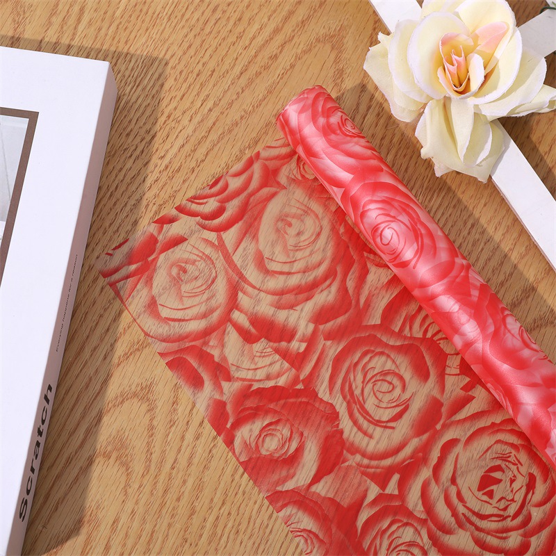 Papel para Envolver Rosas con Diseño Clásico - Impermeable para Bouquets - Uso en San Valentín, Cumpleaños y Eventos - Venta al por Mayor para Florerías (Mín. 500 Hojas)