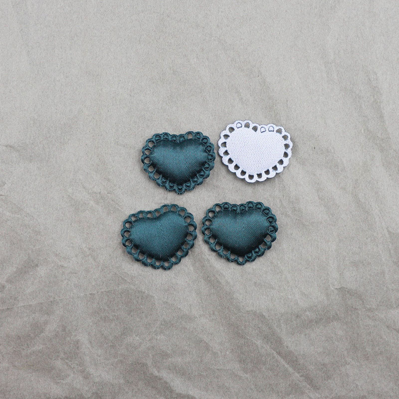 Corazones de Encaje Calado de 2.9cm - Componentes para Fabricación de Accesorios de Pelo, Ropa de Muñecas y Manualidades - Proveedor Mayorista 