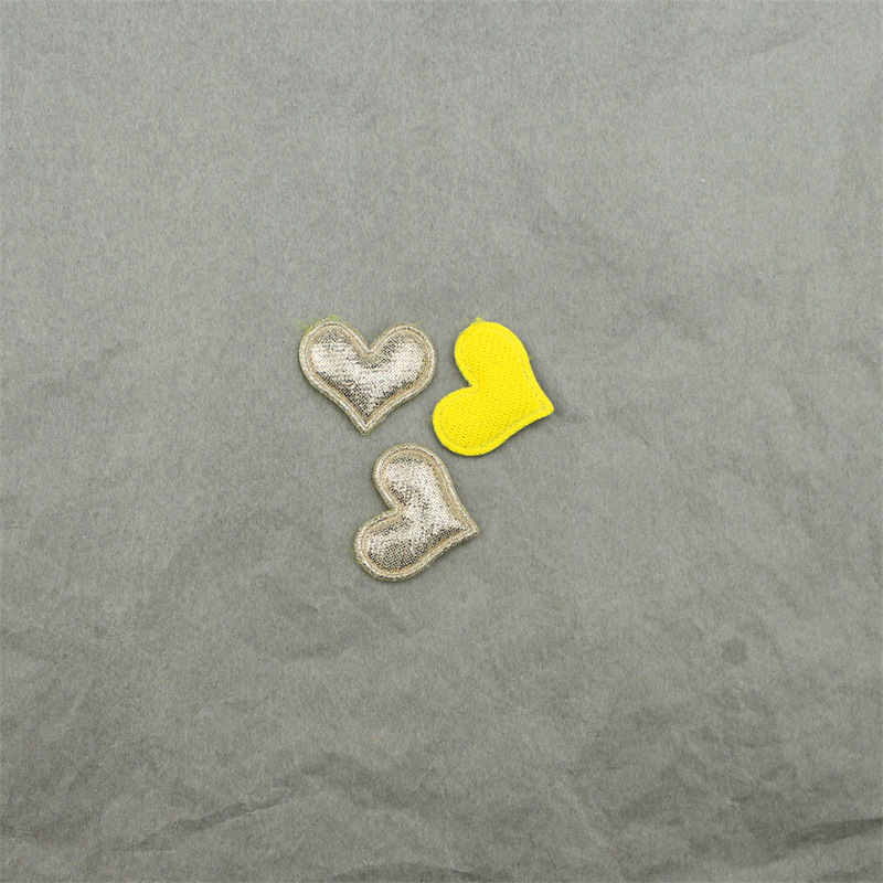 Corazones de Pana Brillante de 2.5cm con Estampado - Componentes para Fabricación de Accesorios de Pelo y Manualidades - Proveedor Mayorista