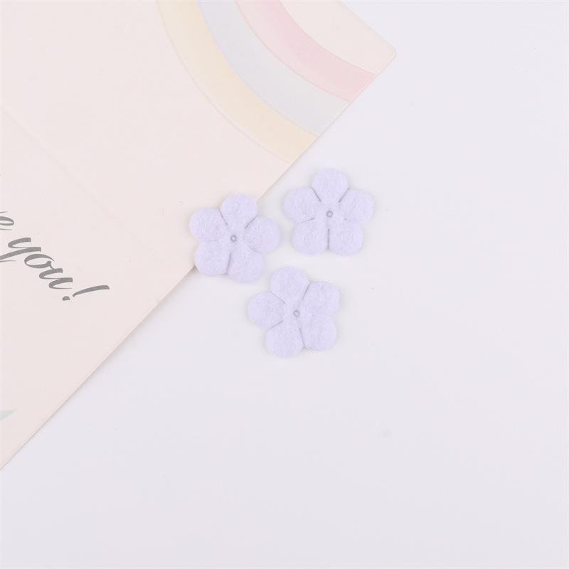 Flores de Fieltro de 2cm - Componentes para Fabricación de Accesorios de Pelo, Ropa, Juguetes y Manualidades - Proveedor Mayorista