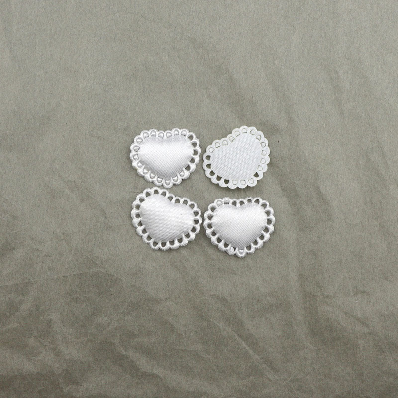 Corazones de Encaje Calado de 2.9cm - Componentes para Fabricación de Accesorios de Pelo, Ropa de Muñecas y Manualidades - Proveedor Mayorista 