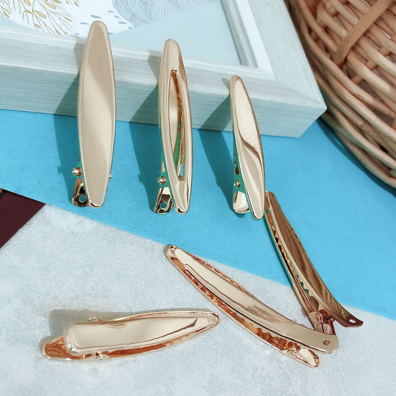 Pinzas de Pato Coreanas con Diseño Calado - Broches Planos Dorados para Cabello 