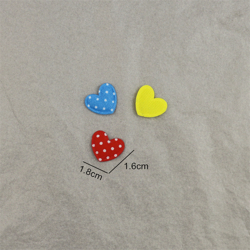 Corazones de Tela de Puntos de 1.8cm con Estampado - Componentes para Fabricación de Accesorios de Pelo, Ropa, Juguetes y Manualidades - Proveedor Mayorista
