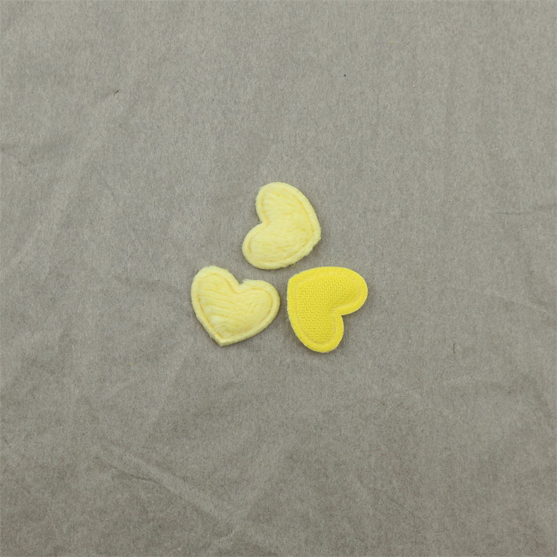 Corazones de Felpa de 1.7cm - Componentes para Fabricación de Accesorios de Pelo, Ropa, Juguetes y Manualidades - Proveedor Mayorista