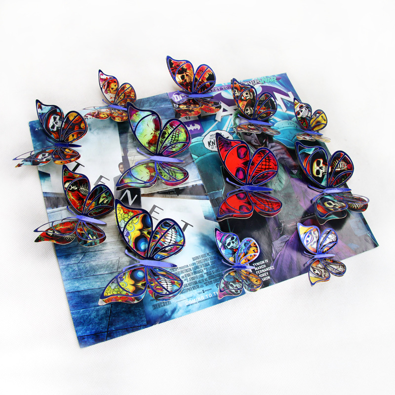 Lote de 12 Mariposas Navideñas Caladas para Exportación - Diseño Festivo en Rojo, Verde y Dorado - Decoración para Pared, Árbol y Fiestas - Ideal para Mayoristas de Temporada