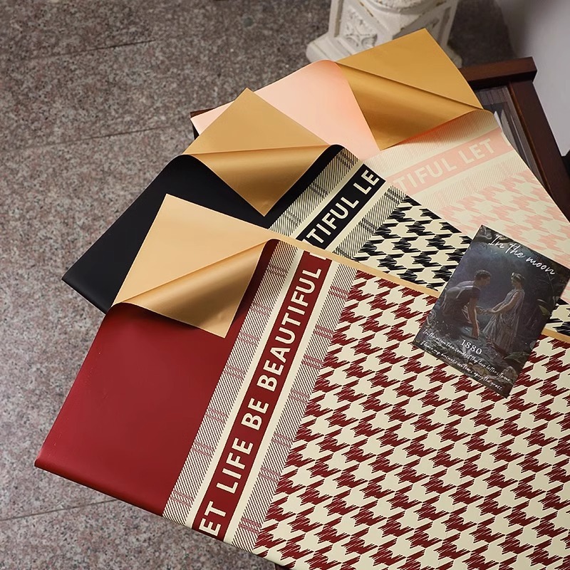 Papel para Envolver Flores a Prueba de Agua de Alta Resistencia, Estampado de Pata de Gallo - Ideal para Floristerías y Mayoristas