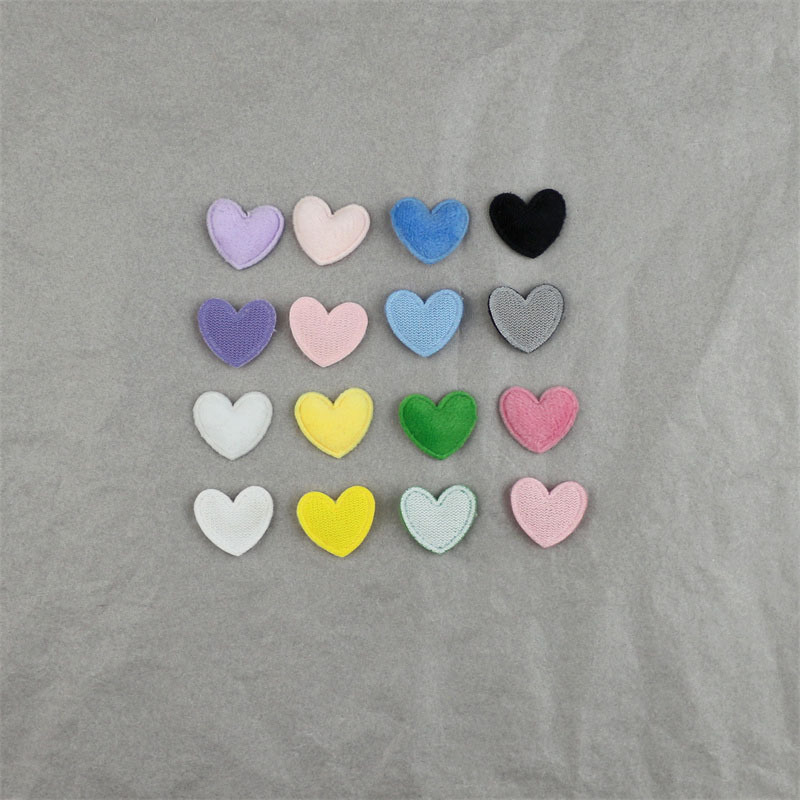 Corazones de Franela de 1.8cm - Componentes para Fabricación de Accesorios de Pelo, Ropa, Juguetes y Manualidades - Proveedor Mayorista 