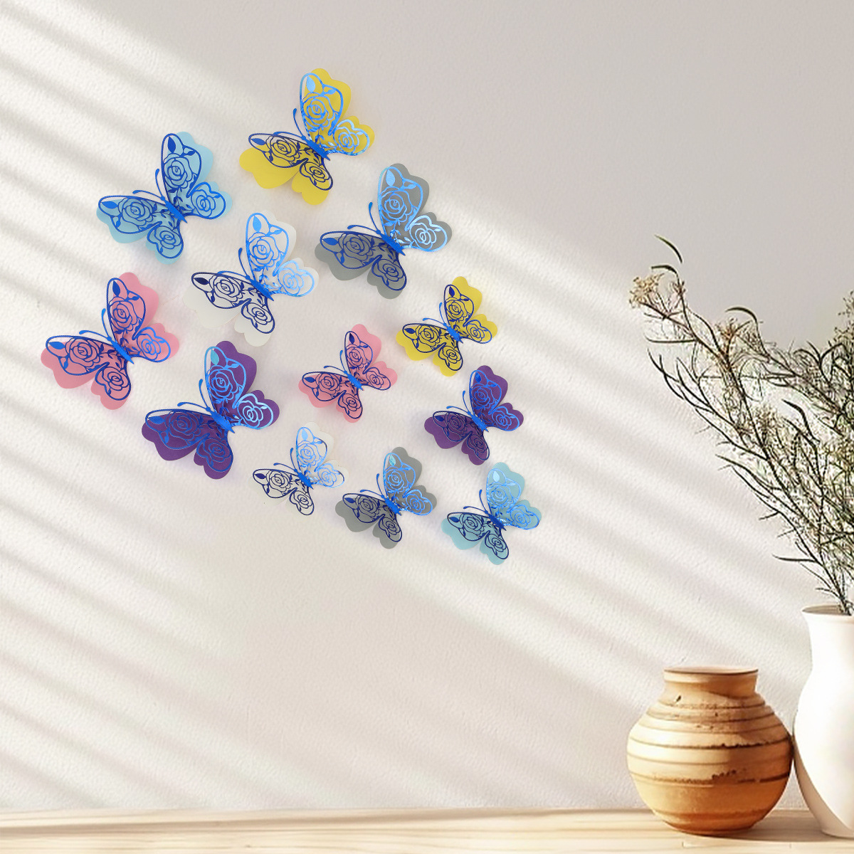 Mariposas Adhesivas 3D con Acabado Metálico - Diseño Calado y Colores Elegantes - Decoración Moderna para Pared de Sala y Comercios - Para Mayoristas y Diseñadores de Interiores