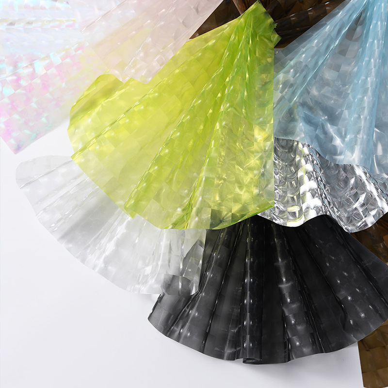 Papel para Flores 'Cubo de Hielo' con Efecto Ojo de Gato Iridiscente - Superficie Fría y Brillante para 520 y San Valentín - Material Impermeable de Lujo para Floristerías - Venta al por Mayor