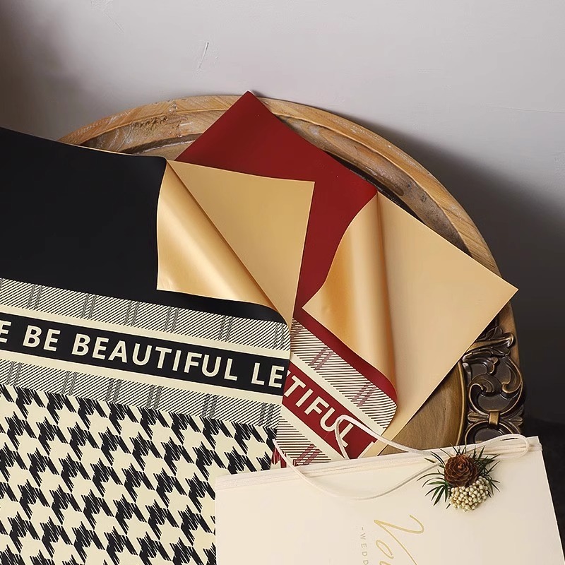 Papel para Envolver Flores a Prueba de Agua de Alta Resistencia, Estampado de Pata de Gallo - Ideal para Floristerías y Mayoristas